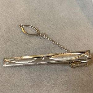 Stylish Silver Tie Bar NWOT